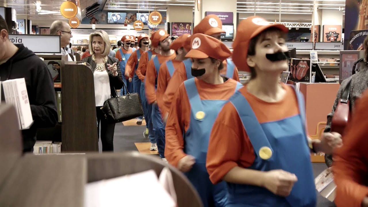 Super Mario Flashmob als Wii U-Reklame in Griechenland