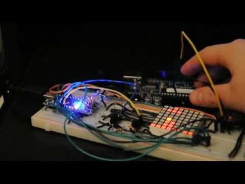 8 Bit auf 8 x 8 Pixeln